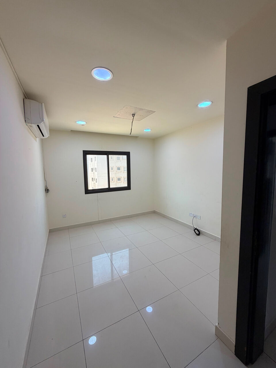 Tubli, Apartments, Flats, Houses & Villas, BHD 280/year,  3 BR,  3 Bedroom With Balcony - Prime Location