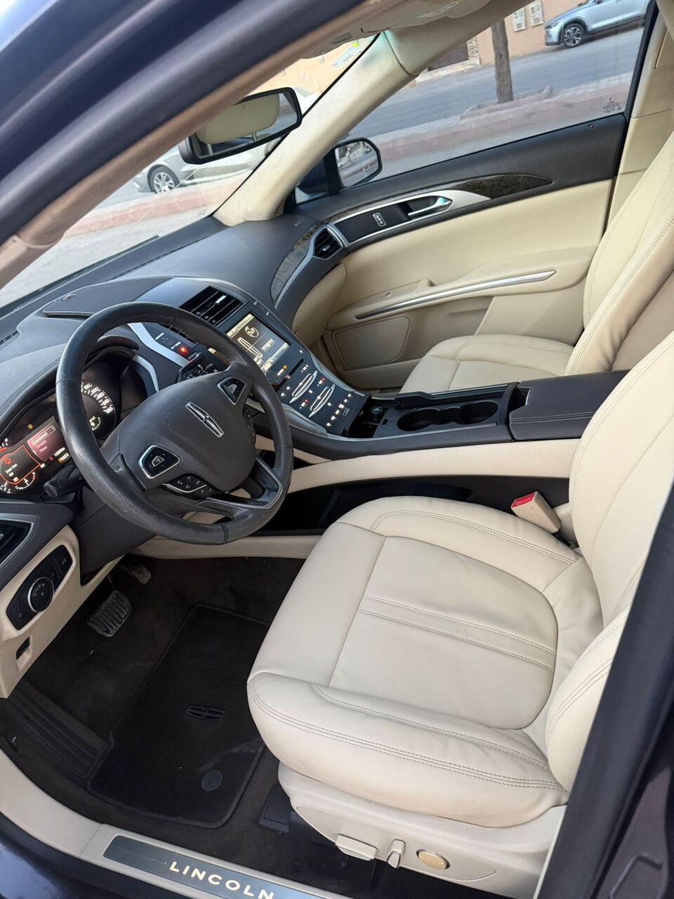 Riyadh, Vehicles, Cars & Trucks , SAR 38000,  Lincoln MKZ,  2014,  Automatic,  138000 KM,   , ,  , 138,000 Km,