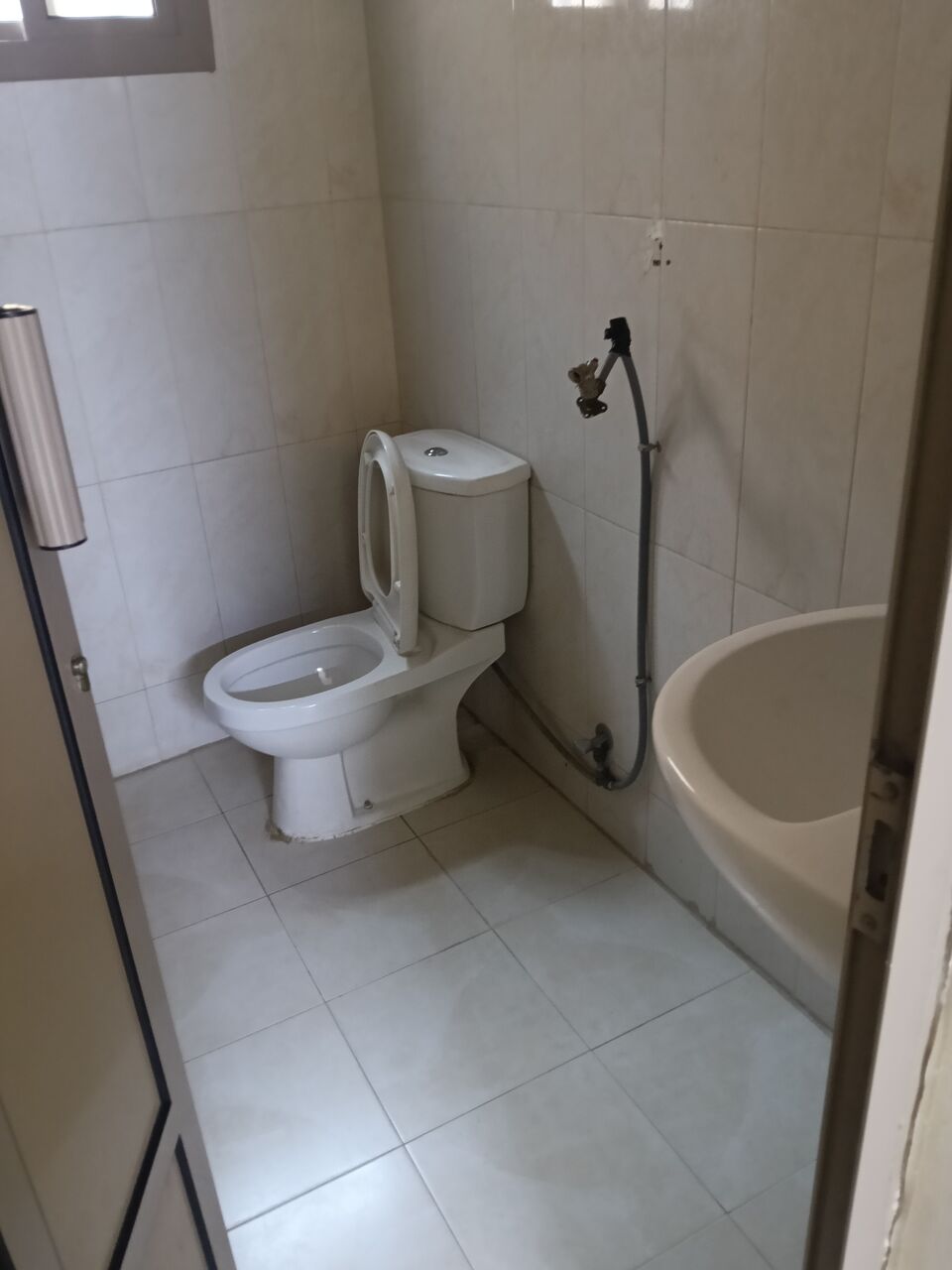 Gudaibiya, Apartments, Flats, Houses & Villas, BHD 220/month,  2 BR,  2 Bedroom Unfurnished Flat For Rent With Ewa Unlimited