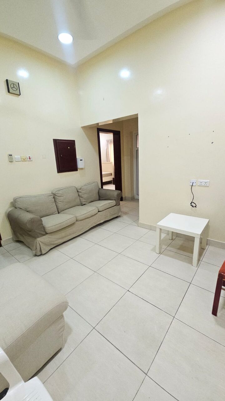 Salmaniya, Apartments, Flats, Houses & Villas, BHD 230/month,  2 BR,  2 Bedroom Semi Furnished Flat For Rent With Ewa Unlimited