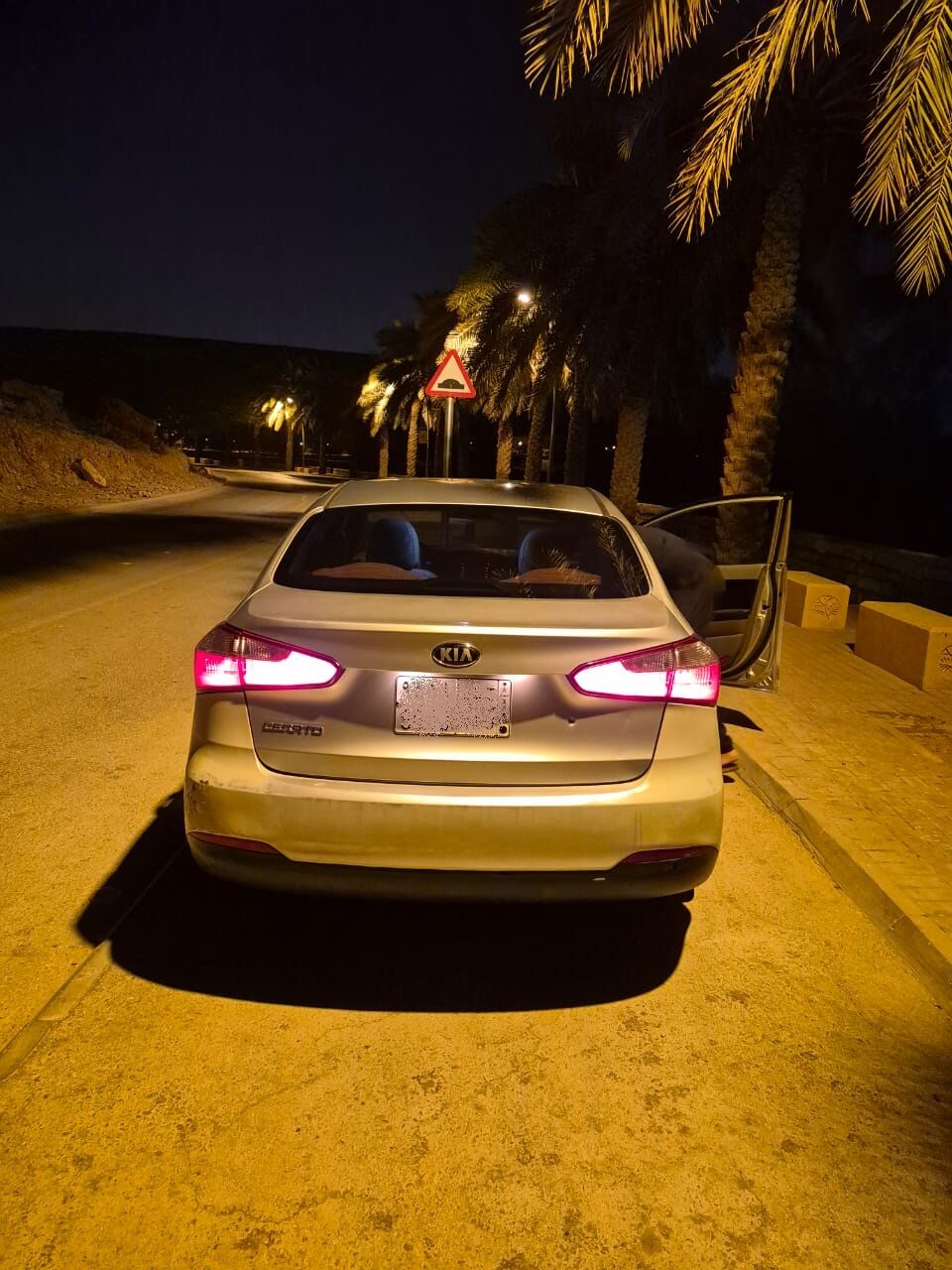 Riyadh, Vehicles, Cars & Trucks , SAR 27000,  Kia Cerato,  2015,  Automatic,  260000 KM,  Mint Condition