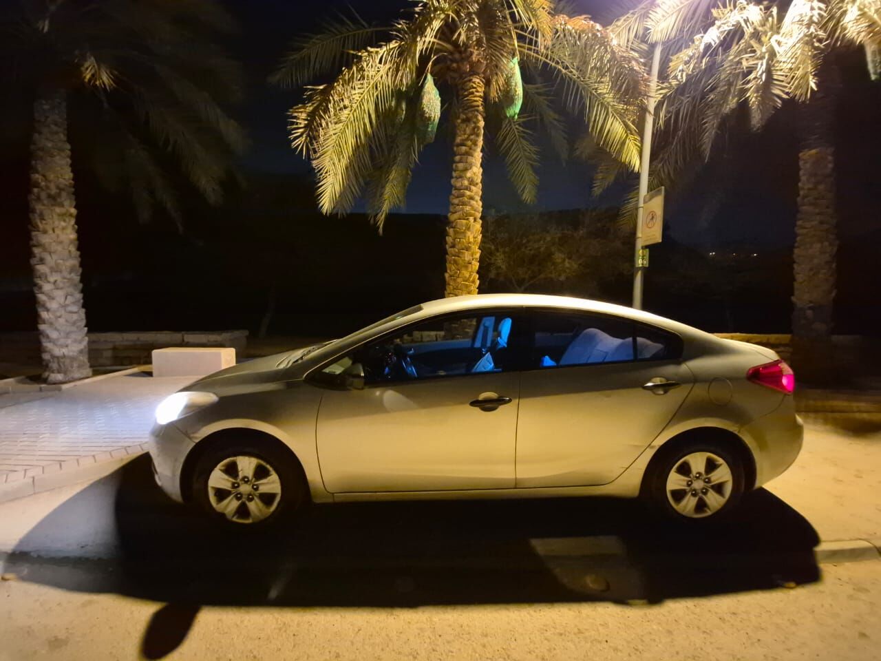 Riyadh, Vehicles, Cars & Trucks , SAR 27000,  Kia Cerato,  2015,  Automatic,  260000 KM,  Mint Condition