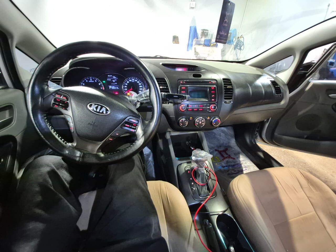 Riyadh, Vehicles, Cars & Trucks , SAR 27000,  Kia Cerato,  2015,  Automatic,  260000 KM,  Mint Condition