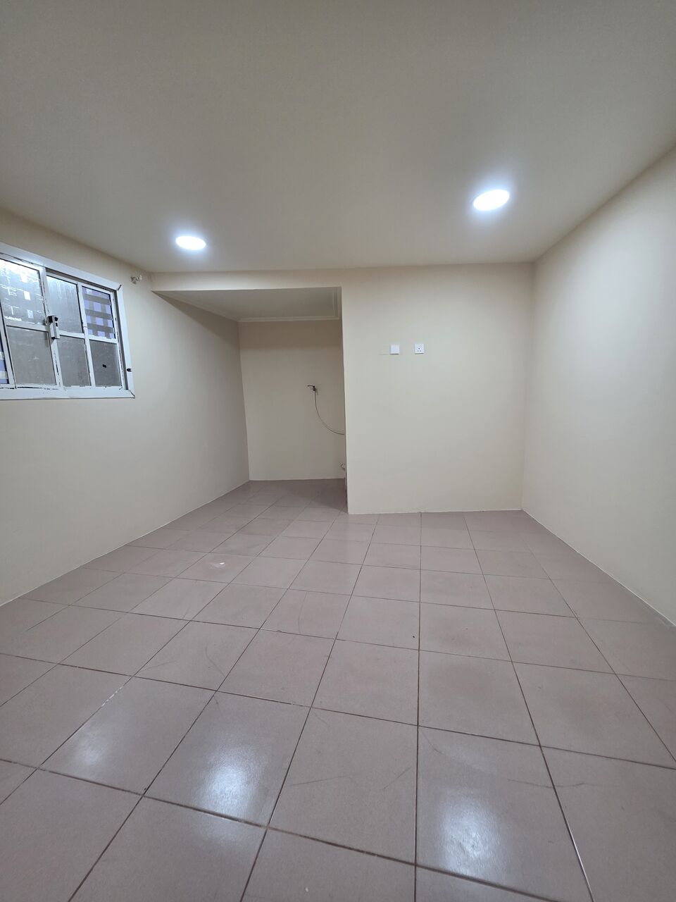 Hoora, Apartments, Flats, Houses & Villas, BHD 130/month,  @1BATHROOM Kitchen With Electricity