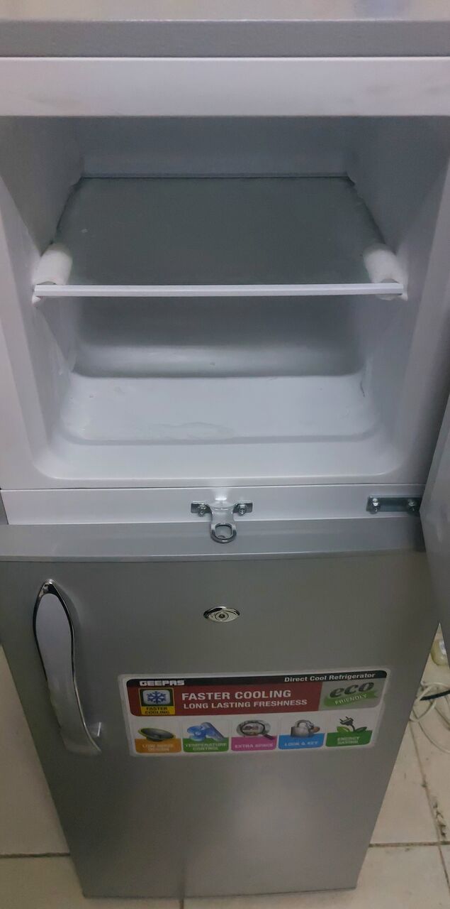 Riyadh, Electronics, SAR 680,  Fridge For Sale-excellent Condition 1-year Warrenry