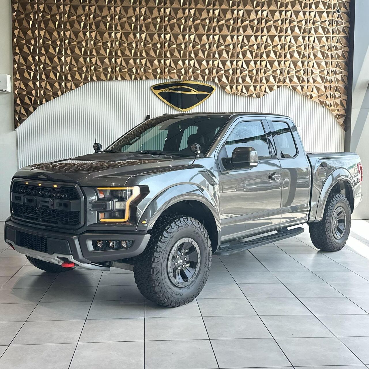 Riffa, Vehicles, Cars & Trucks , BHD 16000,  FORD RAPTOR 4X4 V6 2018,  2018,  Automatic,  145000 KM,   BLACK