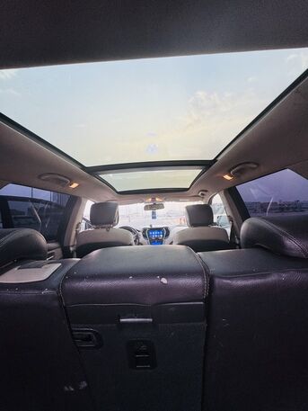 Dammam, Vehicles, Cars & Trucks , SAR 45000,  HYUNDAI GRAND SANTAFE,  2016,  Automatic,  235000 KM,  HUNDAI SANTAFE GRAND ,  45000