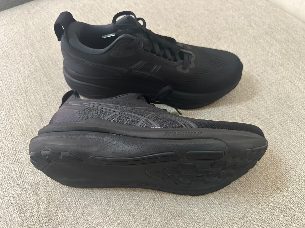 Al Khobar Al Shamalia, Clothing & Accessories, SAR 590,  Asics Gel Kayano 33 Running Shoes Original