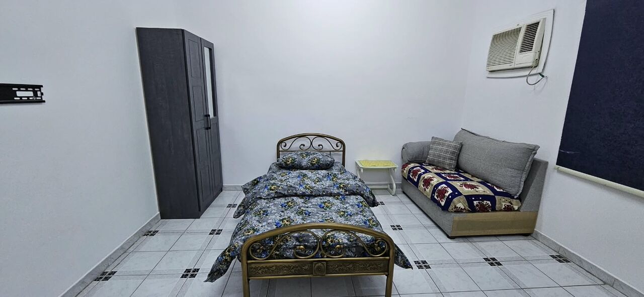 Jeddah, Rooms for Rent, SAR 800/month,  Room Available For Rent Single Person.