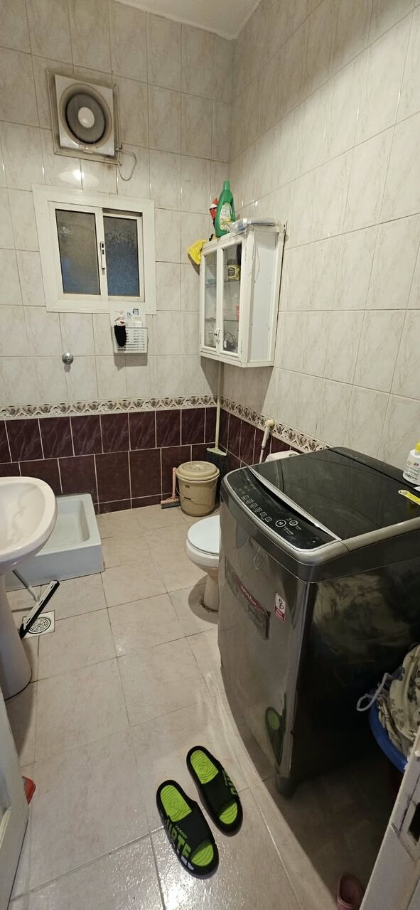 Jeddah, Rooms for Rent, SAR 800/month,  Room Available For Rent Single Person.
