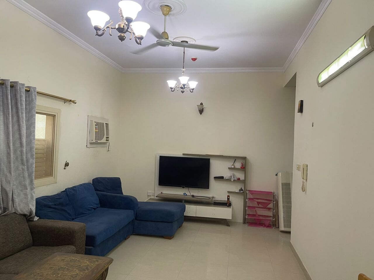 Juffair, Rooms for Rent, BHD 130/month,  Furnished,  100000 Sq. Meter,  A Clean Big Comfortable Room Is Available For Rent In A Two Bedroom Flat.