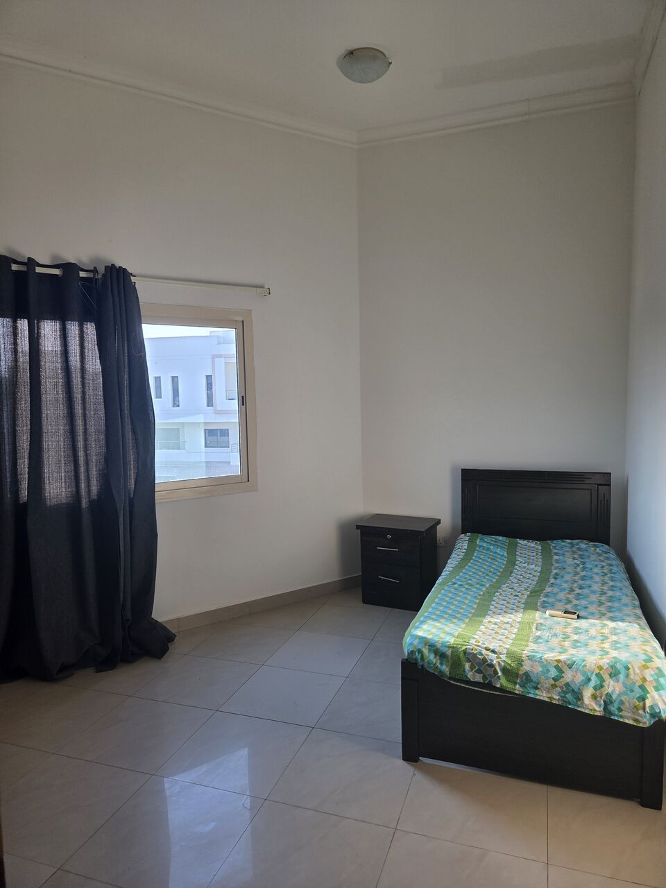 Zinj, Rooms for Rent, BHD 90/month,  Fully Furnished Room Available For Executive Lady