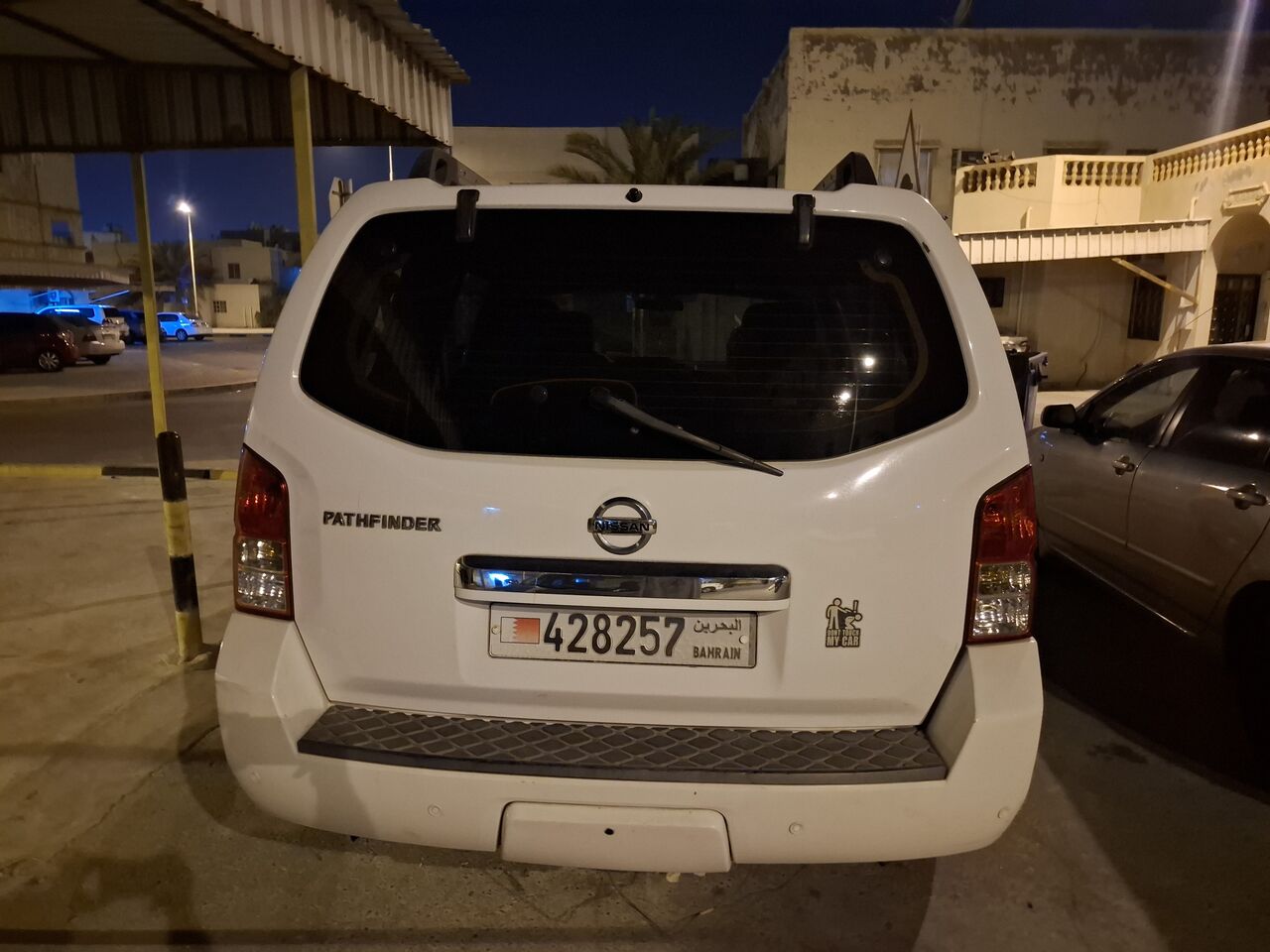 Manama, Vehicles, Cars & Trucks , BHD 2100,  Nissan Pathfinder,  2012,  Automatic,  194000 KM,
