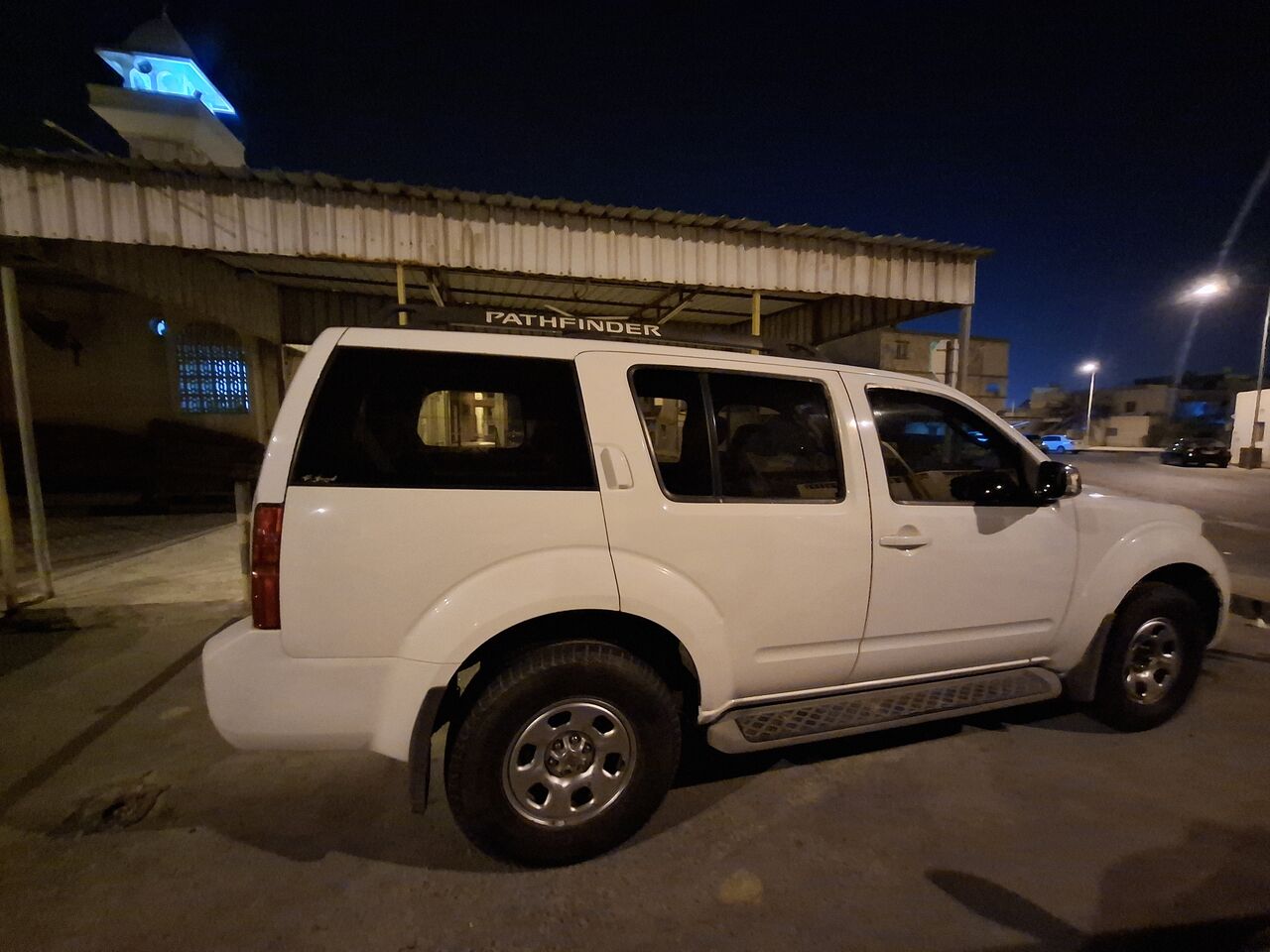 Manama, Vehicles, Cars & Trucks , BHD 2100,  Nissan Pathfinder,  2012,  Automatic,  194000 KM,