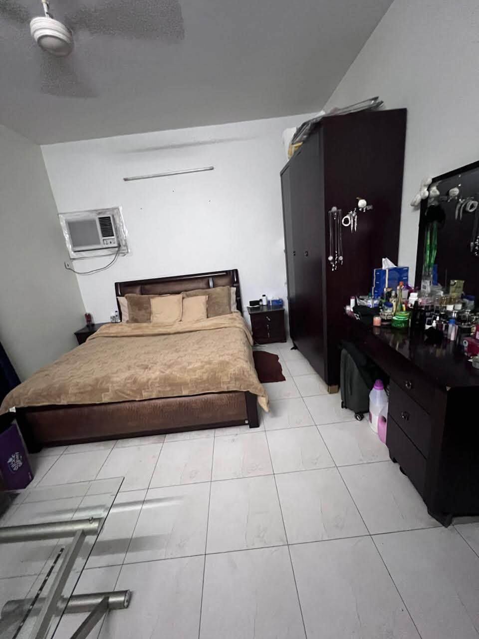 Hoora, Rooms for Rent, BHD 120/month,  Furnished,  BIG ROOM WITH BIG WINDOW FURNISHED AVAILABLE END OF AUG.