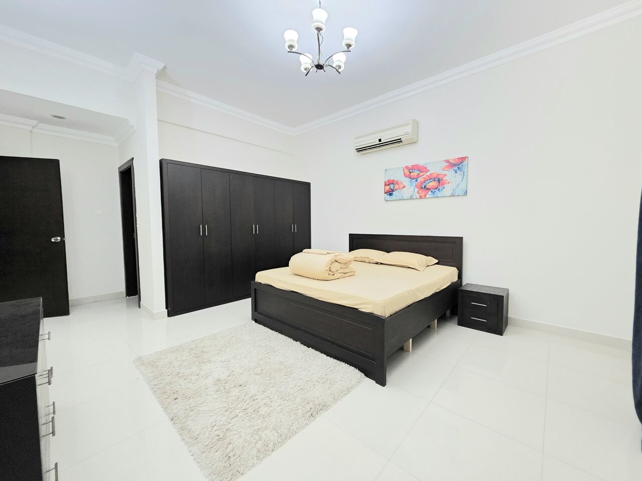 Zinj, Apartments, Flats, Houses & Villas, BHD 350/month,  Furnished,  2 BR,  Spacious 2 Bedroom Fully Furnished Apartment For Rent.