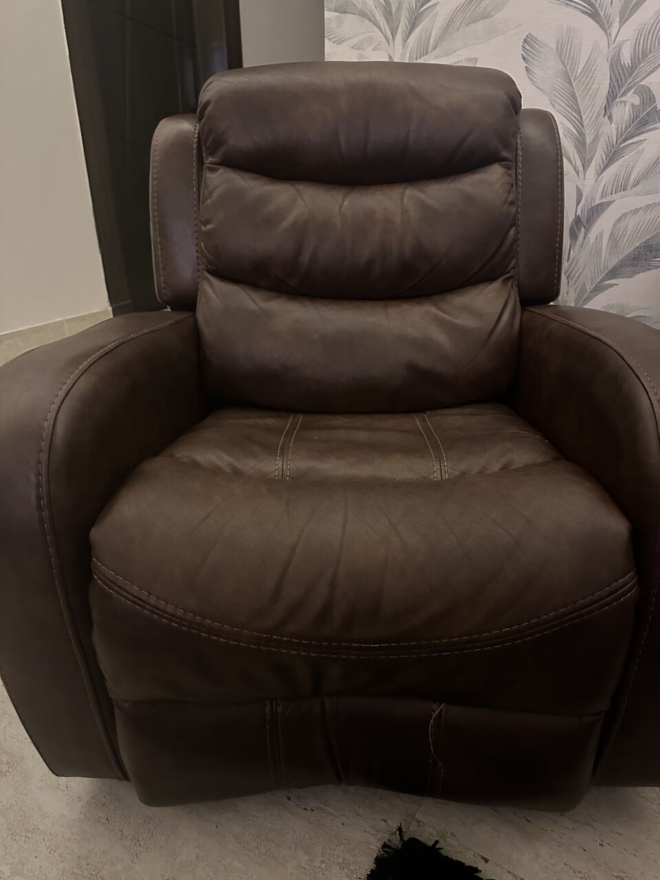 Dammam, Furniture, SAR 600,  Recliner