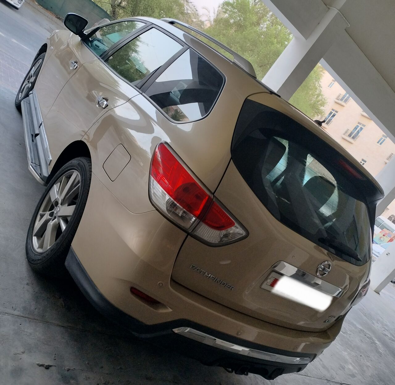 Manama, Vehicles, Cars & Trucks , Nissan Pathfinder,  2013,  Automatic,  100000 KM,    ( 7 Seater, Full Option)