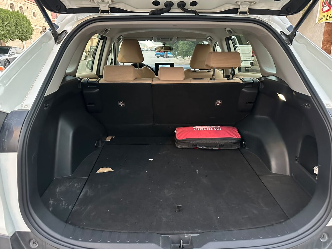 Riyadh, Vehicles, Cars & Trucks , SAR 85000,  Toyota RAV4 AWD,  2022,  Automatic,  78000 KM,   Toyota Rav4 With AWD N 100% Accident Free And 1st Owner For Sale
