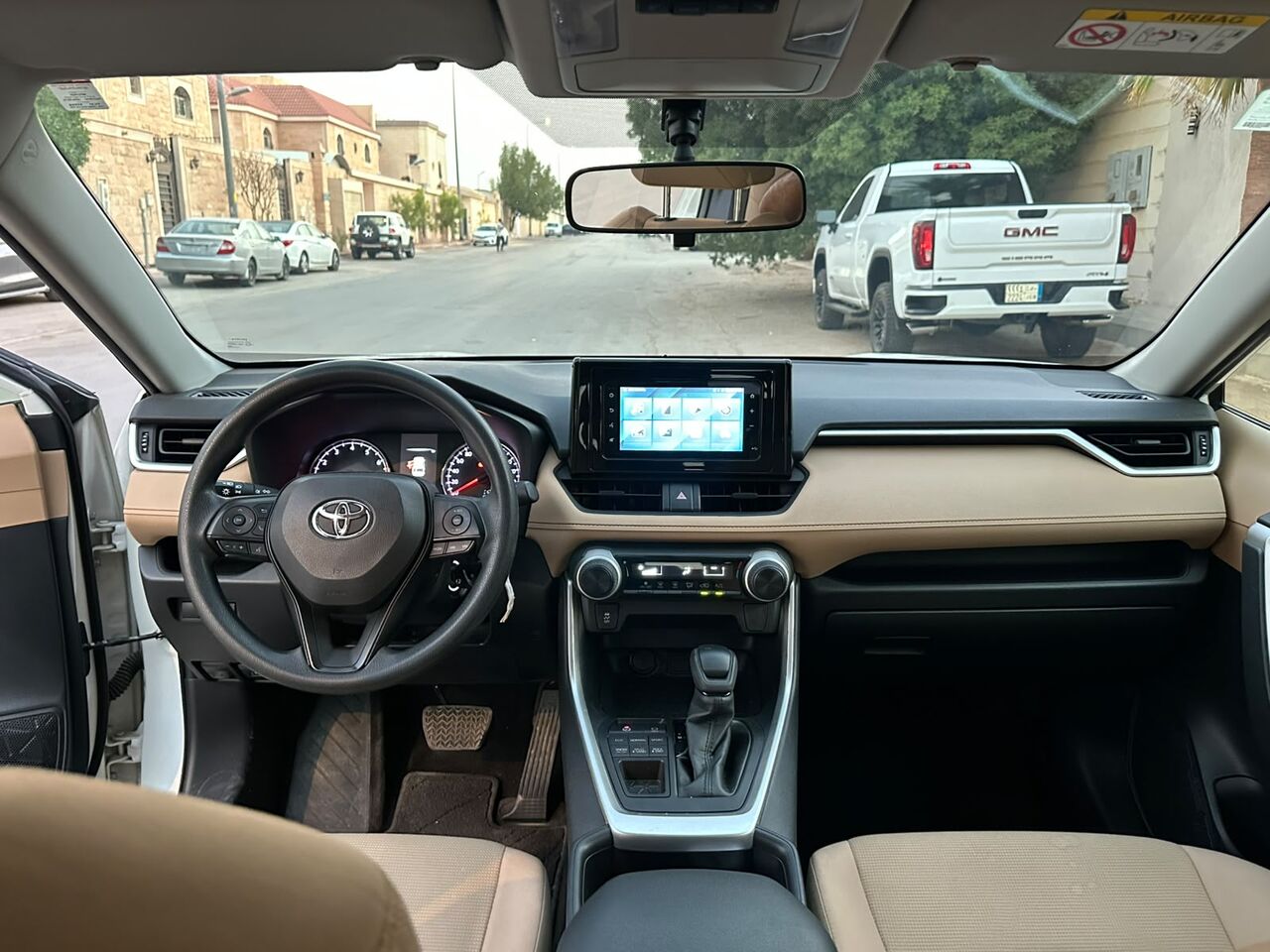 Riyadh, Vehicles, Cars & Trucks , SAR 85000,  Toyota RAV4 AWD,  2022,  Automatic,  78000 KM,   Toyota Rav4 With AWD N 100% Accident Free And 1st Owner For Sale