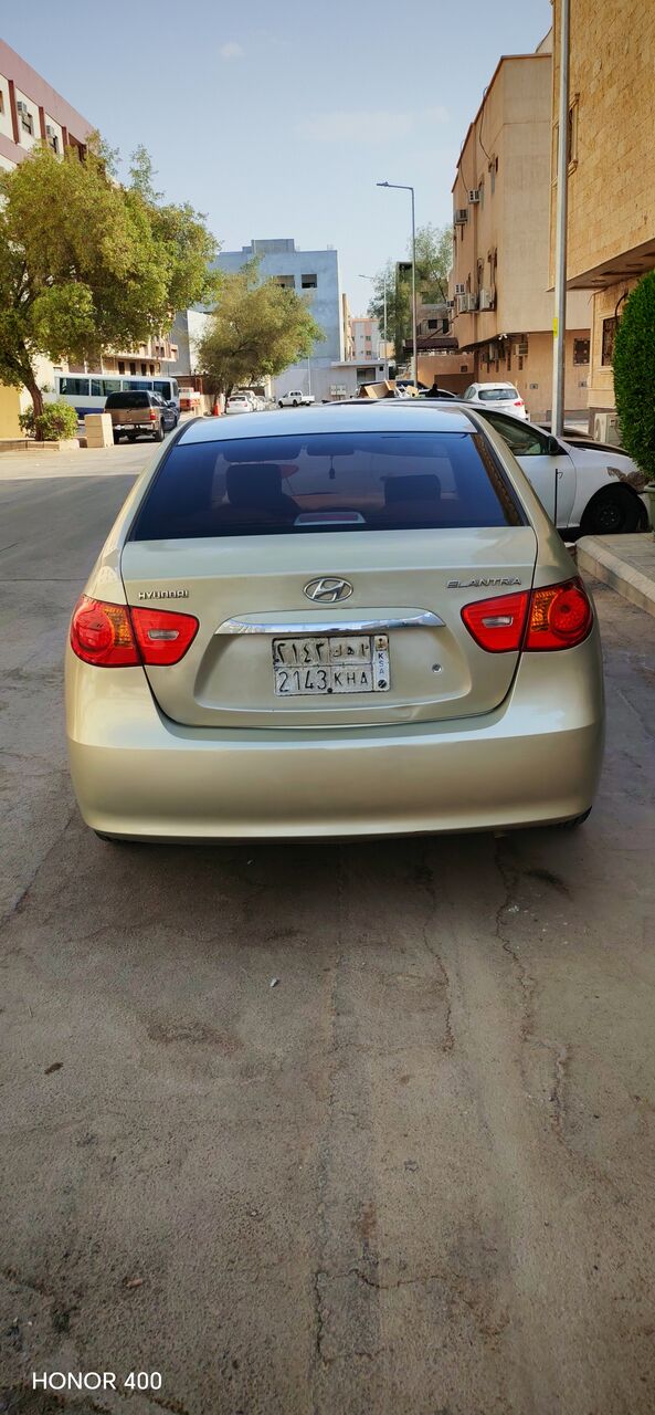 Riyadh, Vehicles, Cars & Trucks , SAR 18500,  Hyundai Elentra,  2010,  Automatic,  710000 KM,
