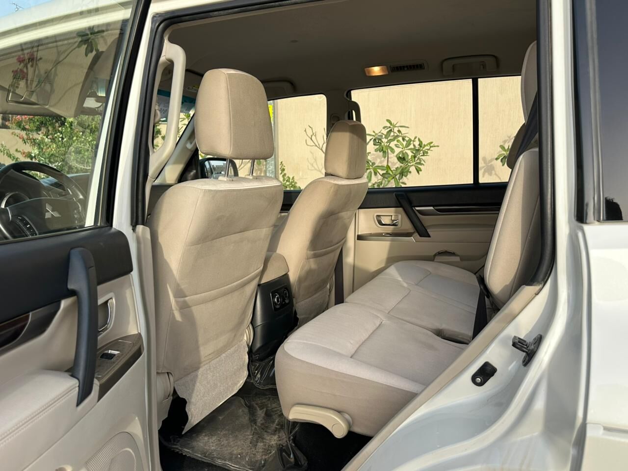 Riyadh, Vehicles, Cars & Trucks , SAR 65000,  Mitsubishi Pajero GLS,  2020,  Automatic,  93000 KM,    Mid Options With 4x4 For Sales (1st Owner)