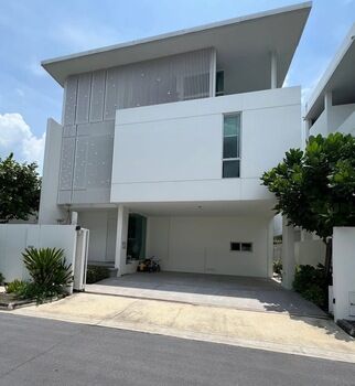 Bangkok, Villas, THB 280000,  73 Sq. Feet,  Single House For Rent, Vive Village, Ekkamai, Ramindra, Soi Yothin Phatthana 3, Near
