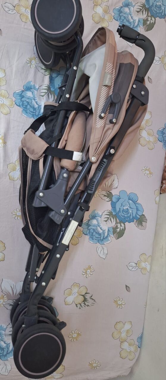Riyadh, Baby & Kid Stuff, SAR 60,  RedTag Baby Stroller | Juniors Baby Carry Cot | Riyadh | SAR60