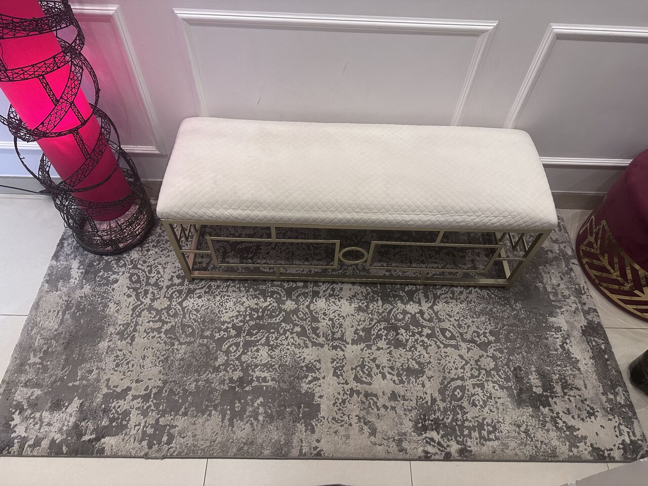 Muharraq, Furniture, For Sale Bench, Carpet And Lamp
