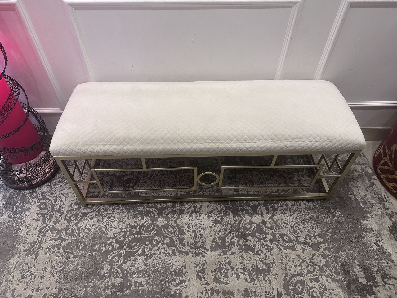 Muharraq, Furniture, For Sale Bench, Carpet And Lamp