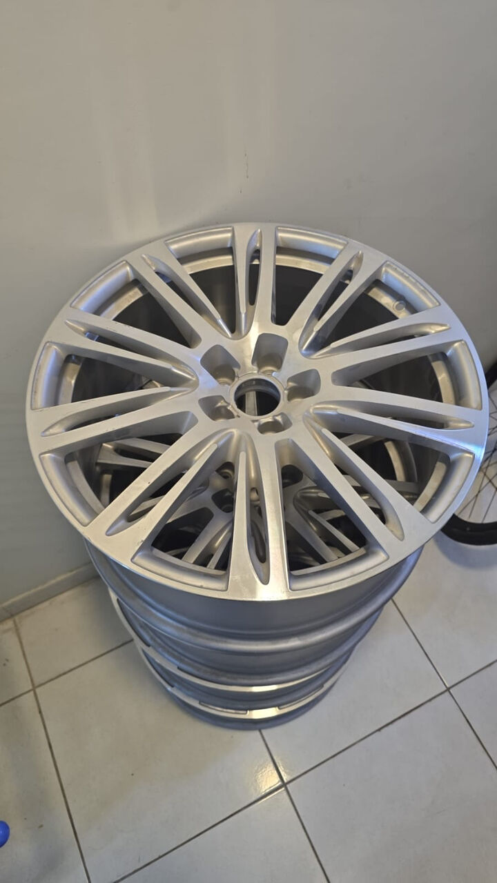 Khobar, Auto Parts, SAR 4400,  Rim 23 Inch