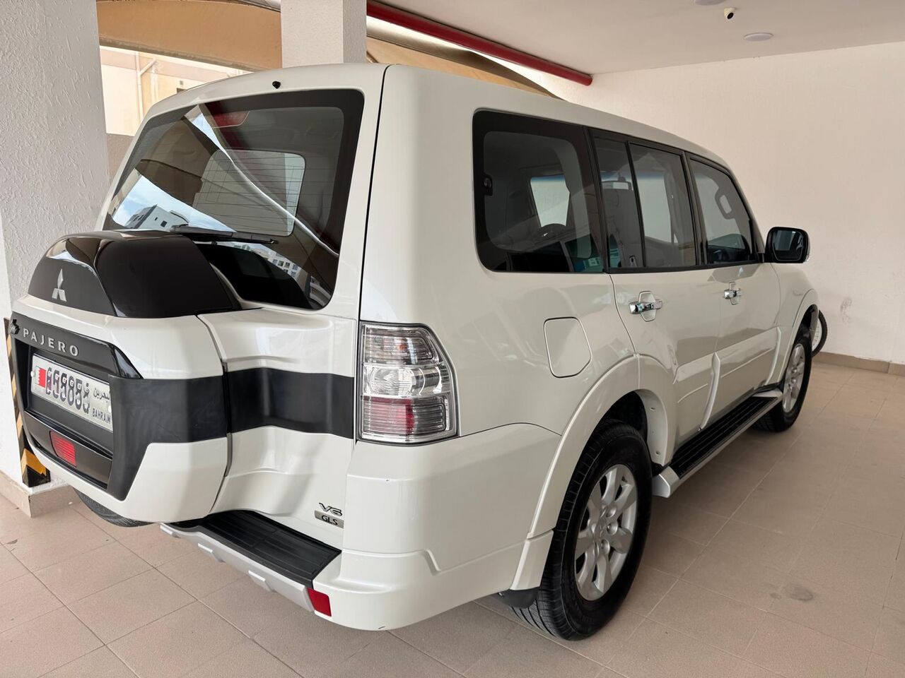 Manama, Vehicles, Cars & Trucks , BHD 7300,  Mitsubishi Pajero,  2020,  Automatic,  74000 KM,    GLS 00 Accident Only 74000 KLM, In Excellent Condition