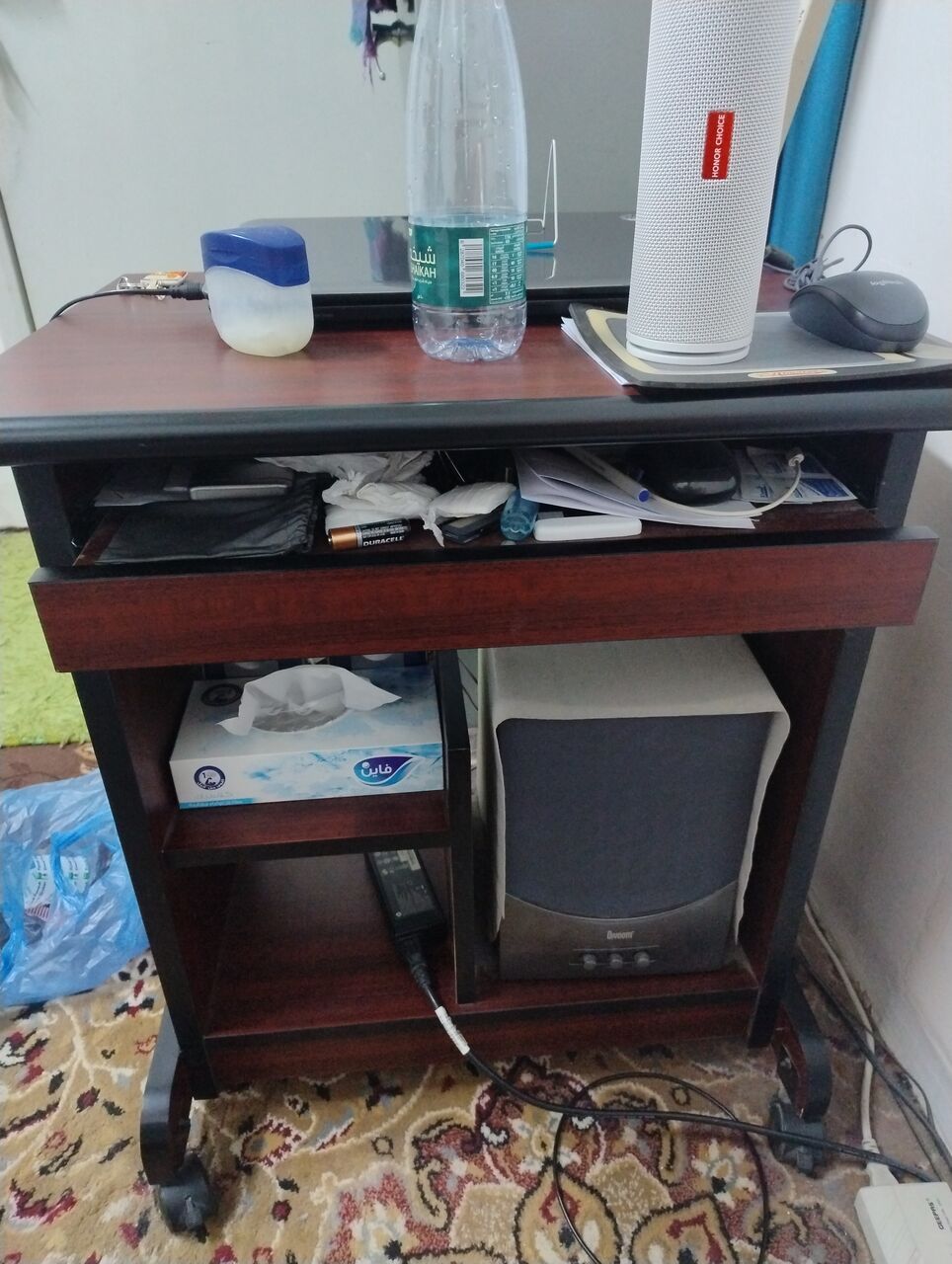 Al Iskan, Tablet Computers, SAR 130,  Computer Table