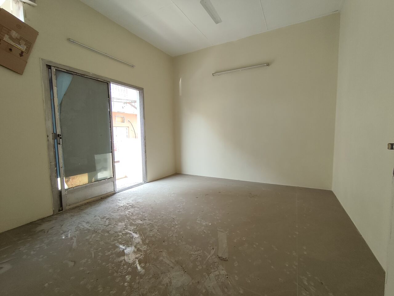 Salmaniya, Apartments, Flats, Houses & Villas, BHD 190/year,  3 BR,  Salmaniya:- 3Bhk Unfurnished Flat On Rent..