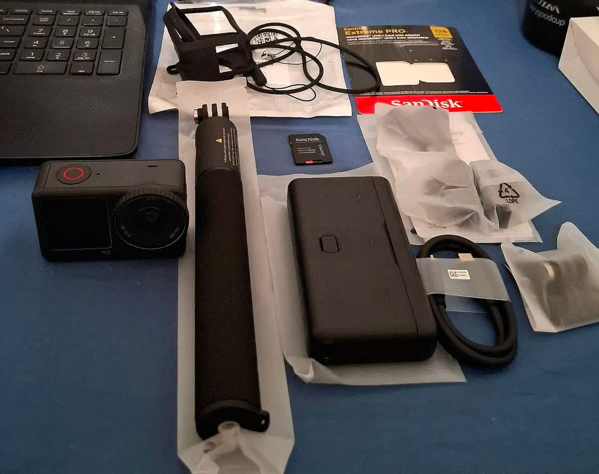 Riyadh, Electronics, SAR 1800,  Osmo Action 6 Adventure Combo, Action Camera With 1/1.1&Prime; Square Sensor Excellent Condition