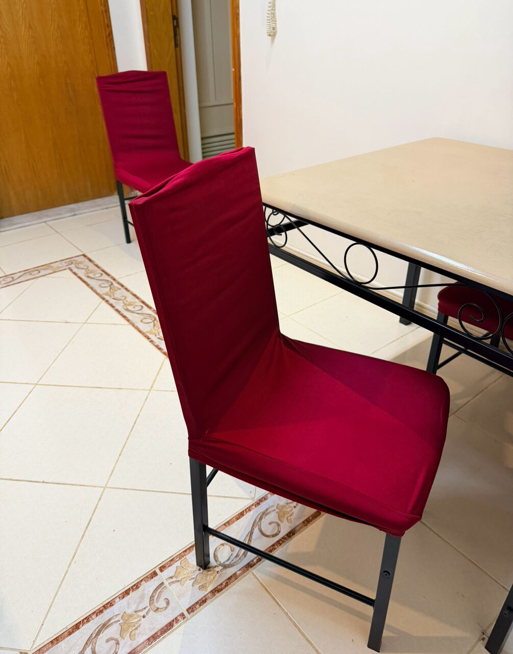 Khobar, Furniture, SAR 150,  Urgent Sale : Sofa/ Dining Table / Dressing Table