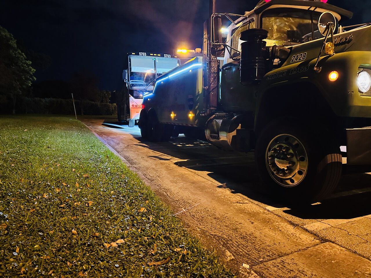 New York, Automotive, Local Towing Company Florida For Cars, Trucks & Roadside Help