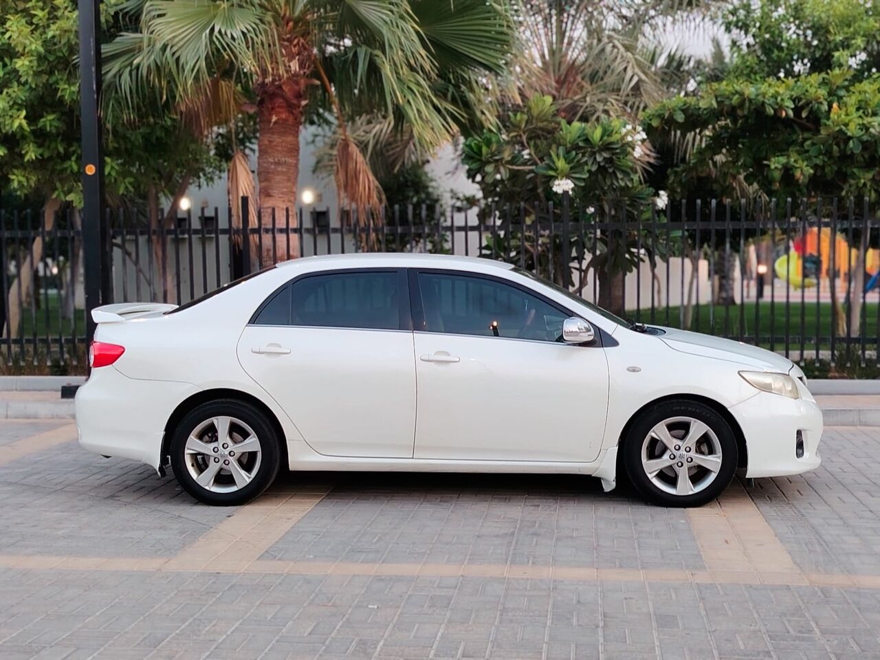 Muharraq, Vehicles, Cars & Trucks , BHD 1,  Toyota Corolla,  2013,  Automatic,  400000 KM,