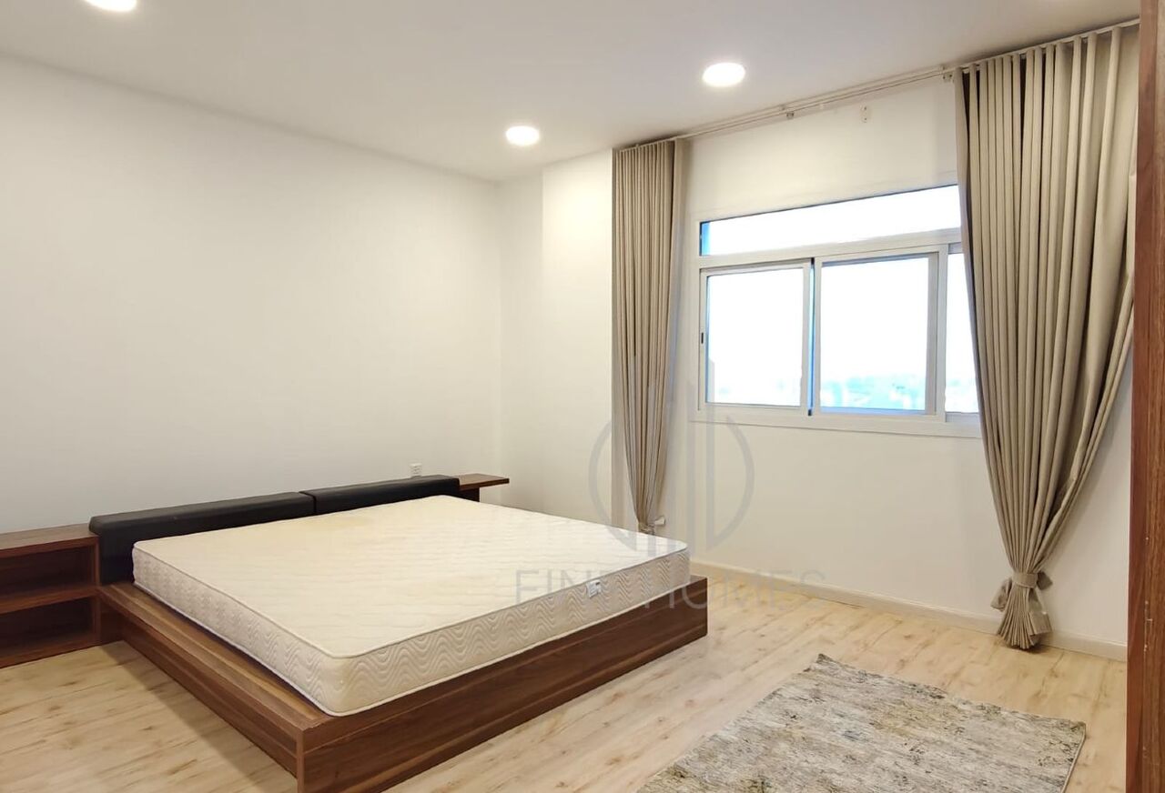 Manama, Apartments, Flats, Houses & Villas, BHD 325/month,  Furnished,  2 BR,  80 Sq. Meter,  GOOD DEAL |2 BED ROOMPREMIUM APARTMENT | SPACIOUS