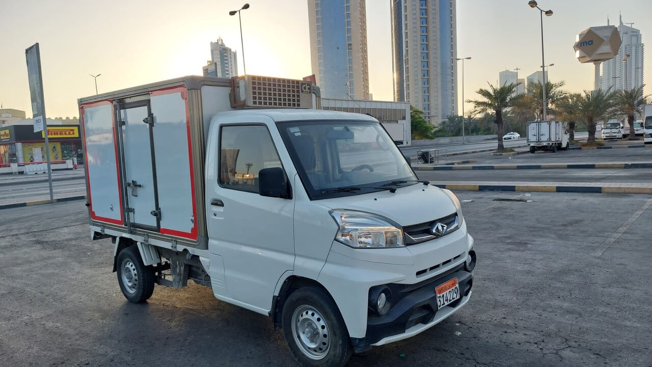 Manama, Vehicles, Cars & Trucks , BHD 2000,  Cmc Super Veryca Chiller Freazar Van Well Mantaine,  2017,  Manual,  140000 KM,