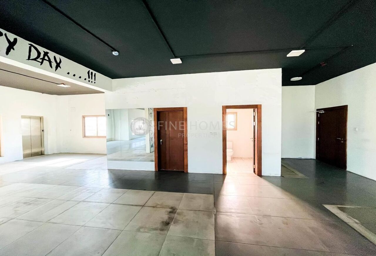 Tubli, Buildings, BHD 1000,  Commercial Setup ! Full Floor Semi Fitted !