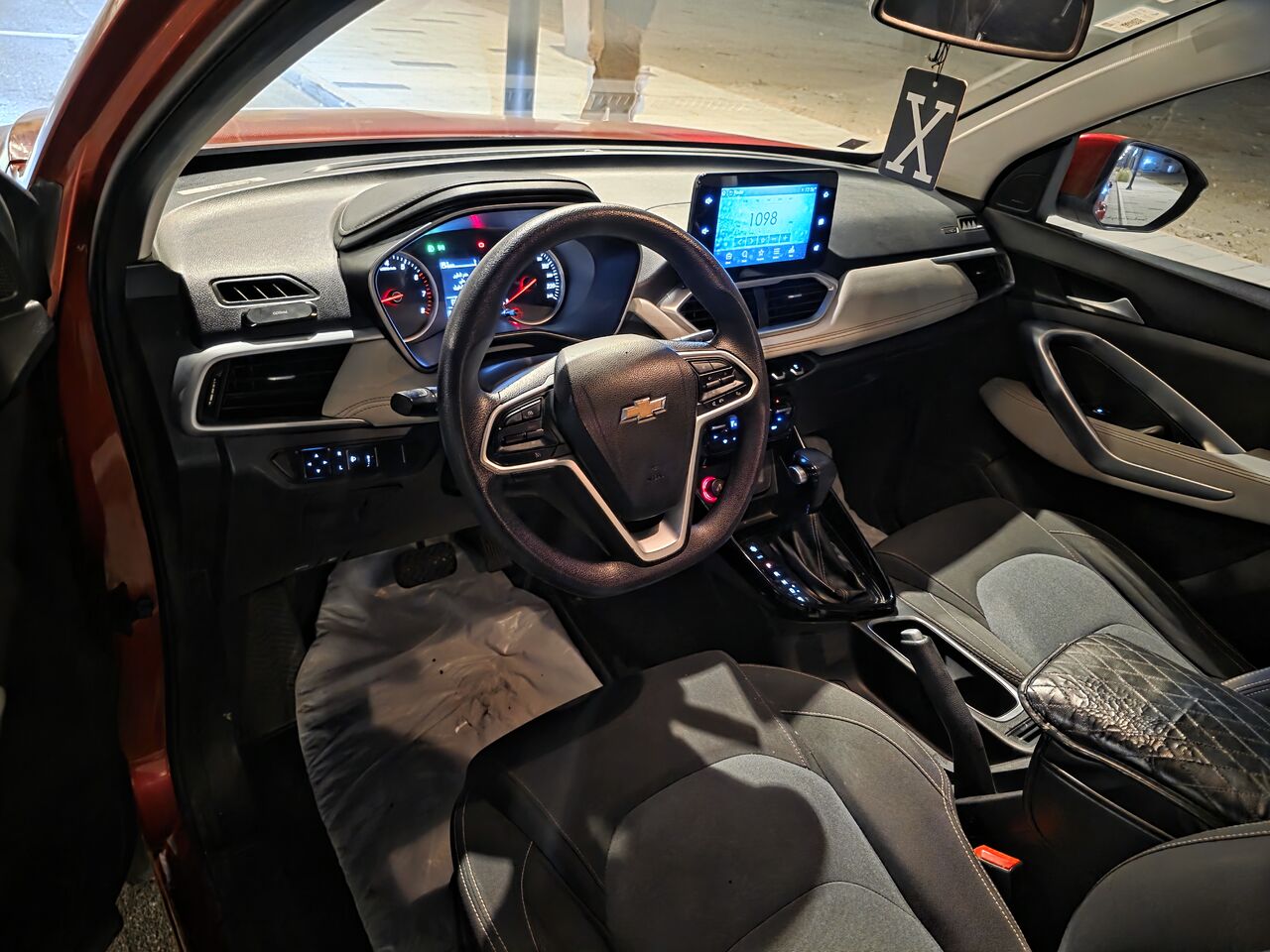 Khobar, Vehicles, Cars & Trucks , SAR 33000,  Chevrolet Captiva,  2022,  Automatic,  129000 KM,  Full Option With Sunroof. 1.5 Turbo. New Tires