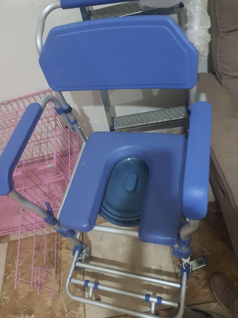 Jeddah, Household Items, SAR 150,  Movable Toilet Chair💺