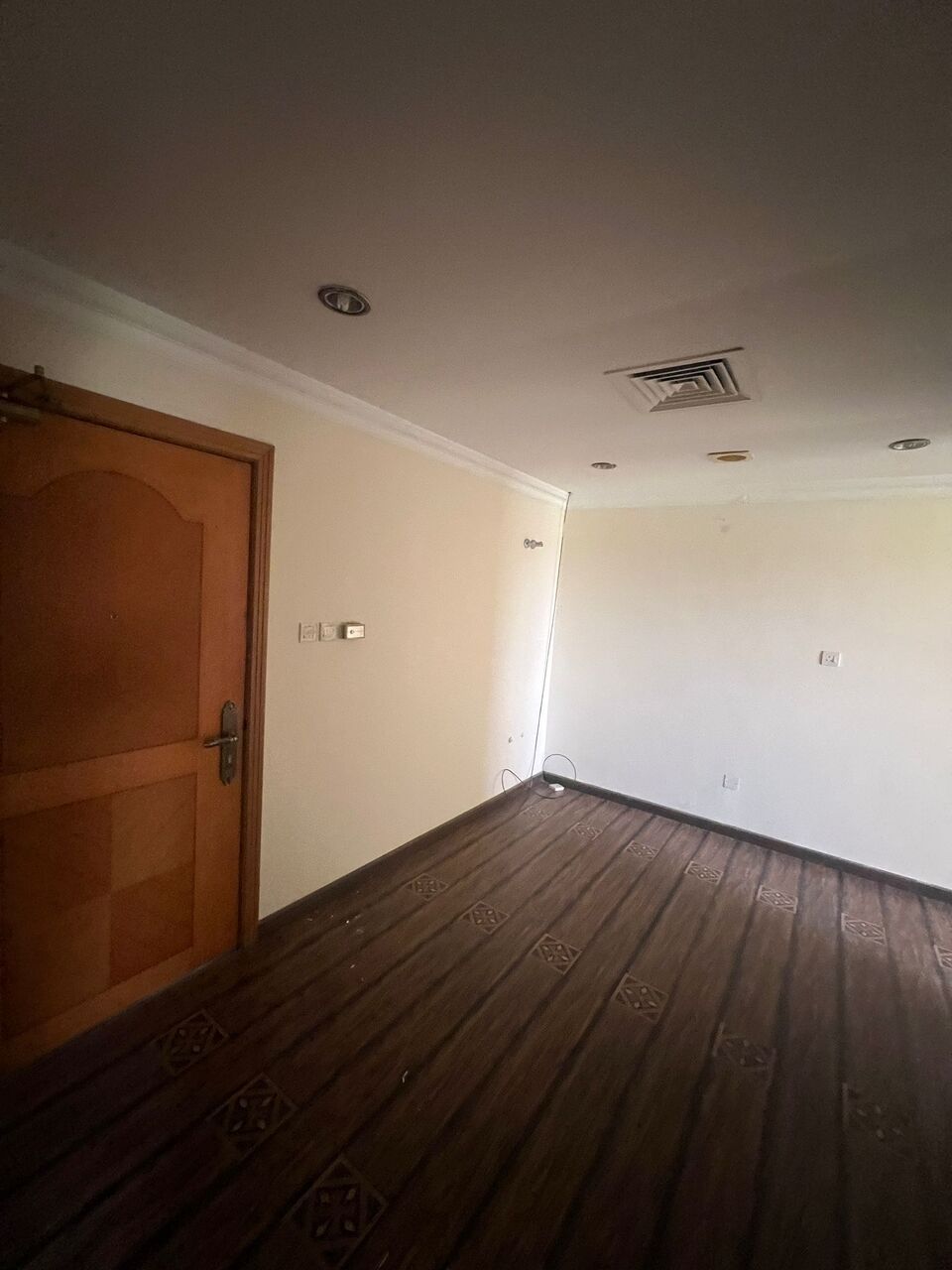 Zinj, Offices, BHD 200,  55 Sq. Meter,  Affordable Office For Rent In Zinj &ndash; Near Segaya Plaza
