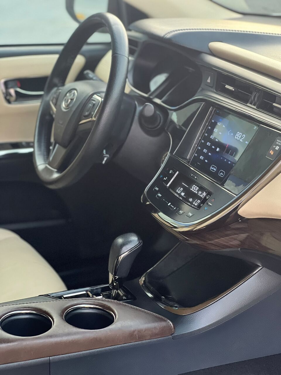 Riffa, Vehicles, Cars & Trucks , BHD 5800,  TOYOTA AVALON XLE 2015 WHITE,  2015,  Automatic,  99000 KM,
