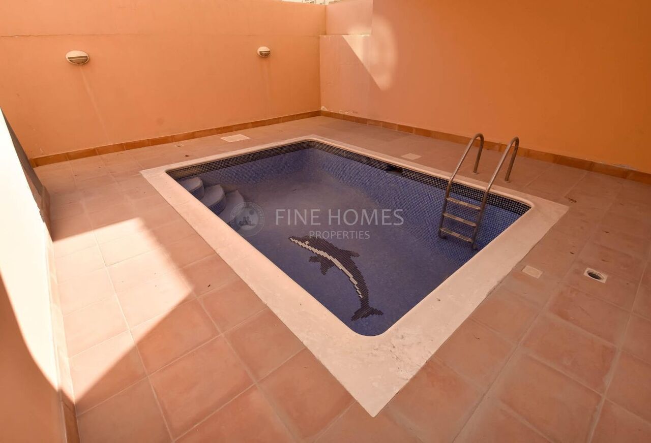 Manama, Villas, BHD 800,  400 Sq. Meter,  COMMERCIAL | PRIME LOCATION | SPACIOUS