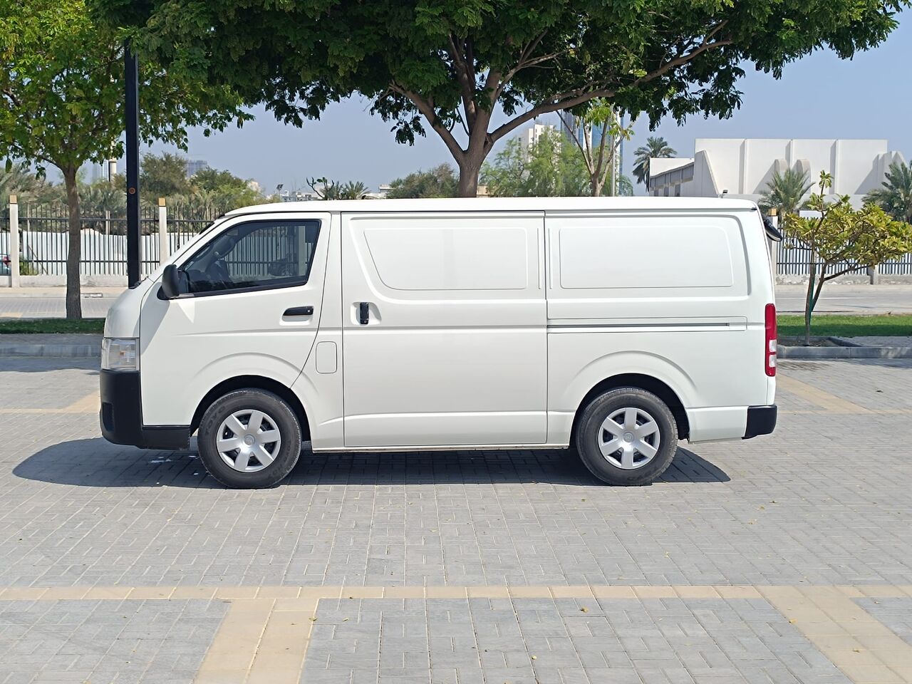 Manama, Vehicles, Cars & Trucks , BHD 7500,  TOYOTA HIACE,  2024,  Manual,  27000 KM,  CARGO