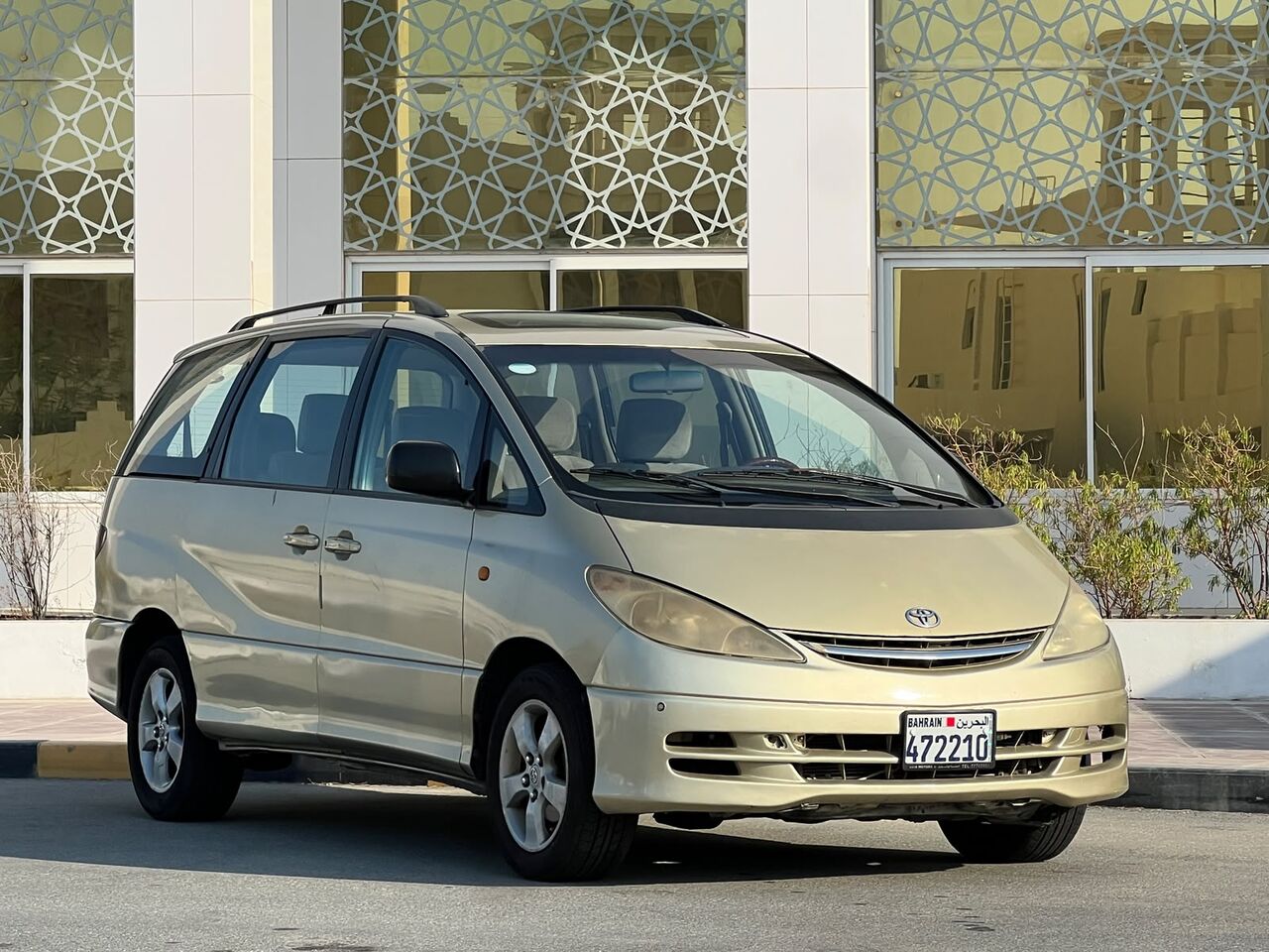Riffa, Vehicles, Cars & Trucks , BHD 1600,  Toyota Previa,  2002,  Automatic,  200000 KM,   MODEL  FOR SALE
