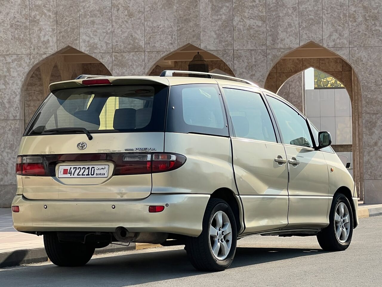 Riffa, Vehicles, Cars & Trucks , BHD 1600,  Toyota Previa,  2002,  Automatic,  200000 KM,   MODEL  FOR SALE
