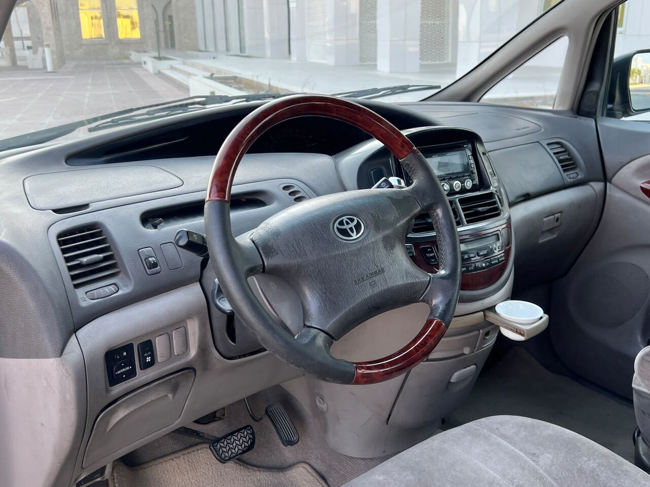 Riffa, Vehicles, Cars & Trucks , BHD 1600,  Toyota Previa,  2002,  Automatic,  200000 KM,   MODEL  FOR SALE